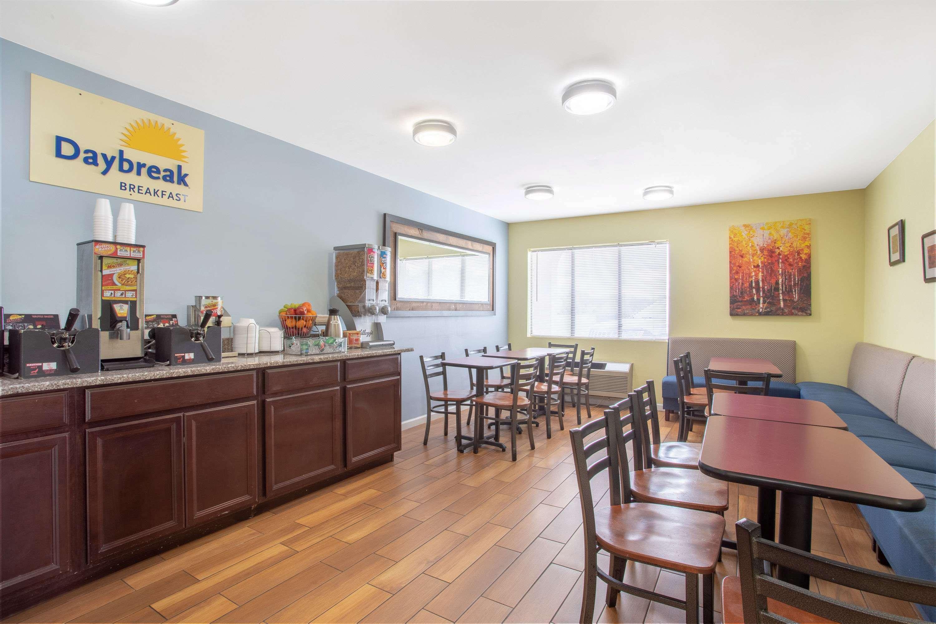 Days Inn By Wyndham Wrightstown Mcguire Afb Bordentown Zewnętrze zdjęcie