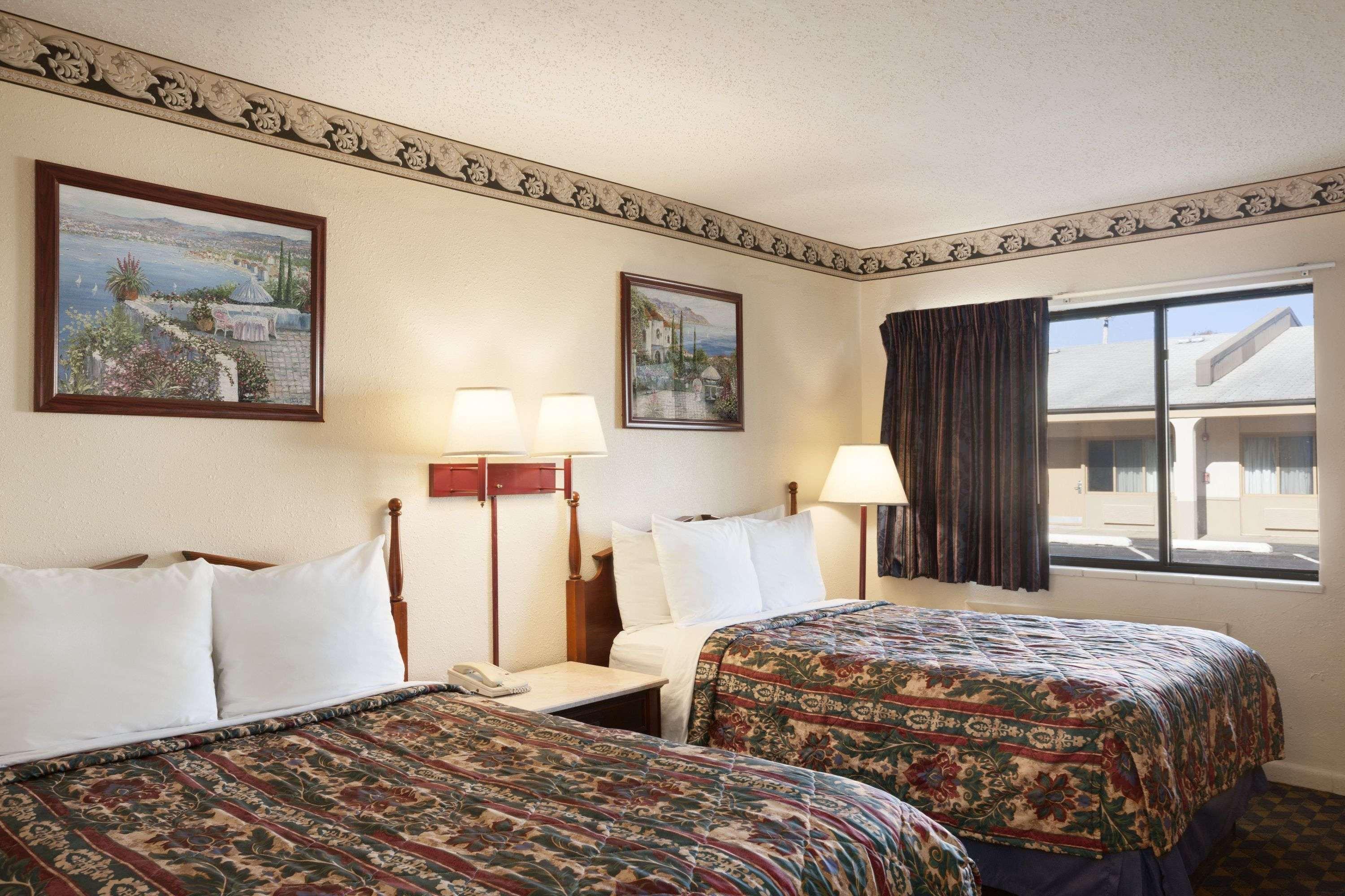 Days Inn By Wyndham Wrightstown Mcguire Afb Bordentown Zewnętrze zdjęcie