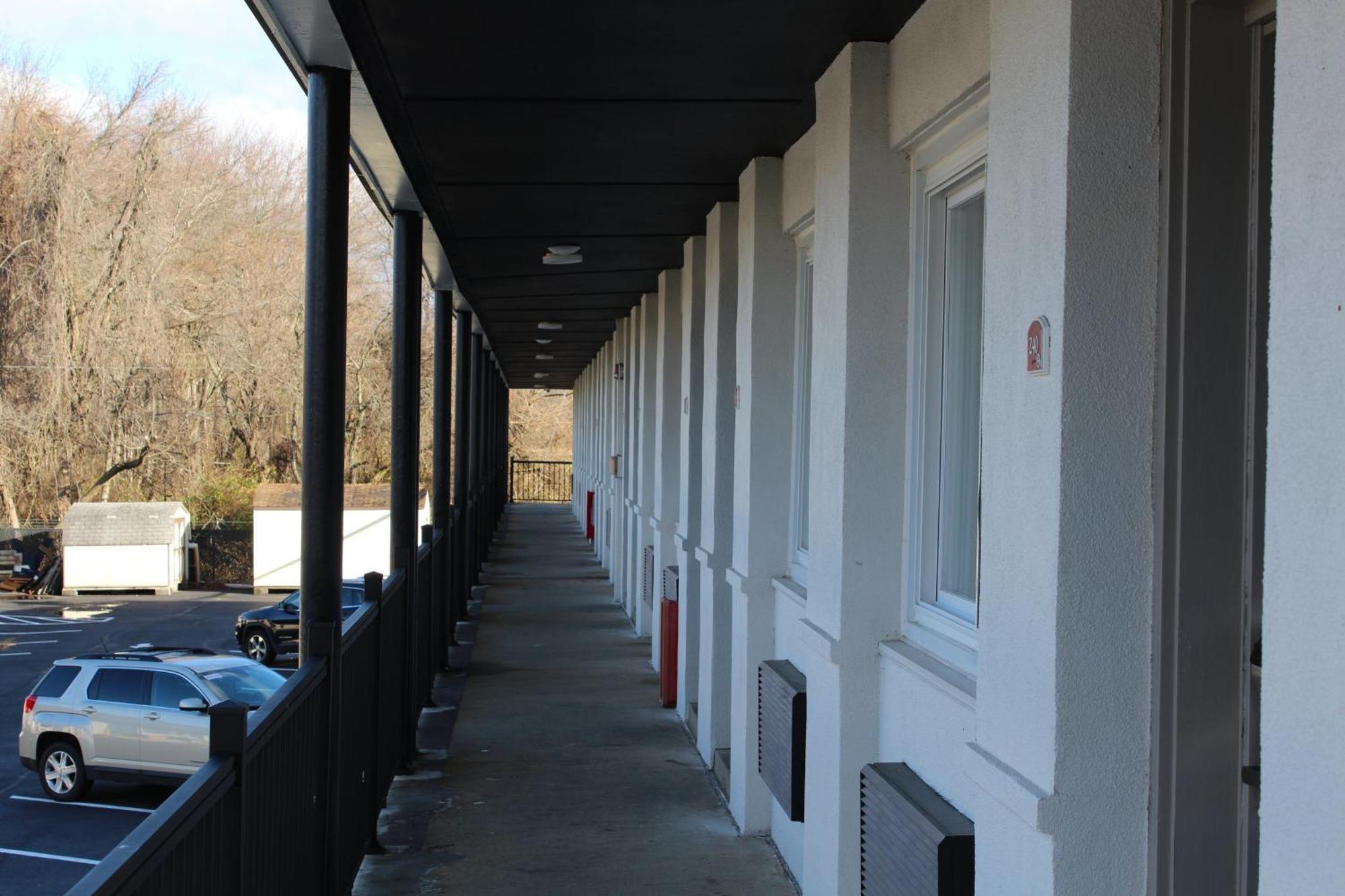 Days Inn By Wyndham Wrightstown Mcguire Afb Bordentown Zewnętrze zdjęcie