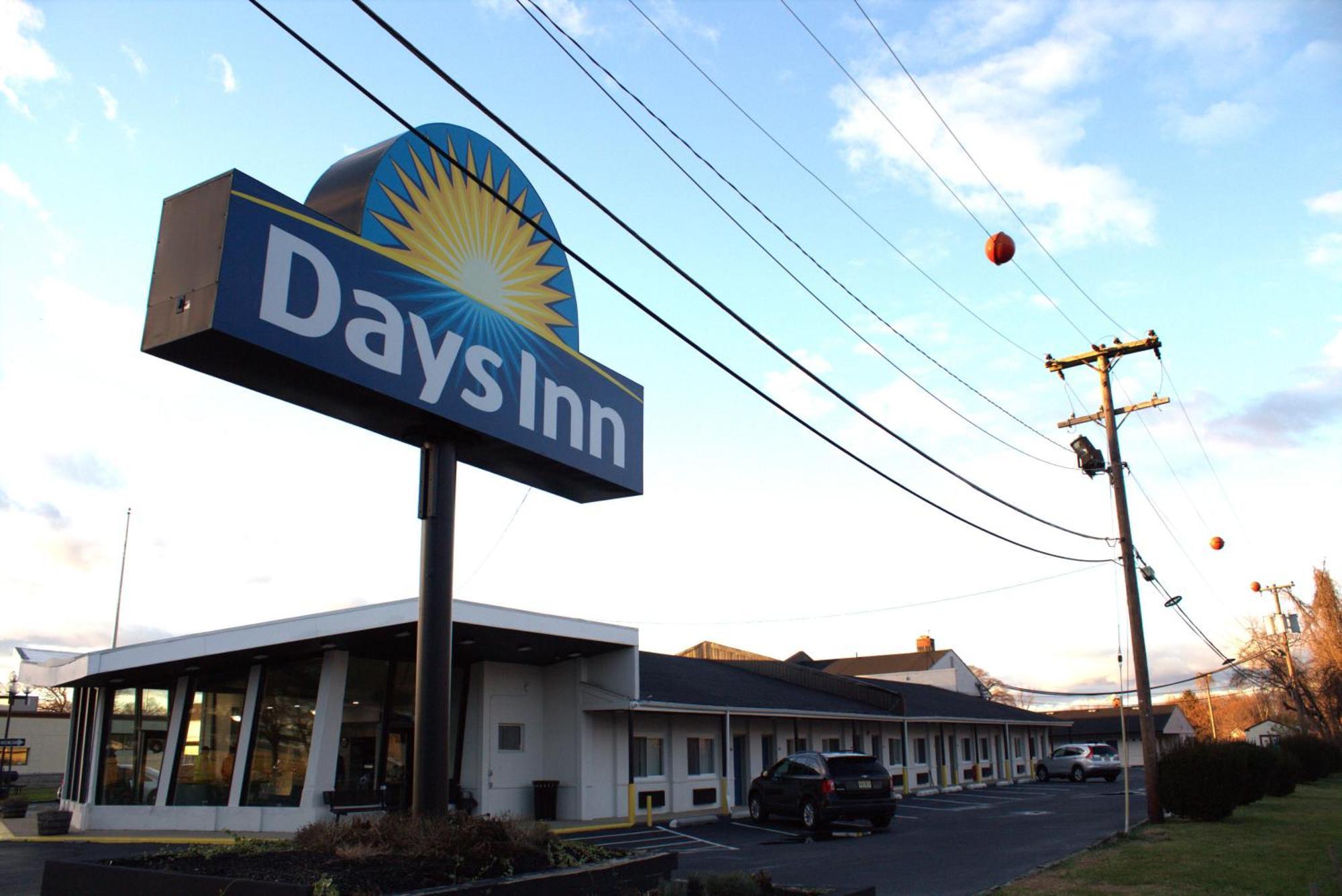 Days Inn By Wyndham Wrightstown Mcguire Afb Bordentown Zewnętrze zdjęcie