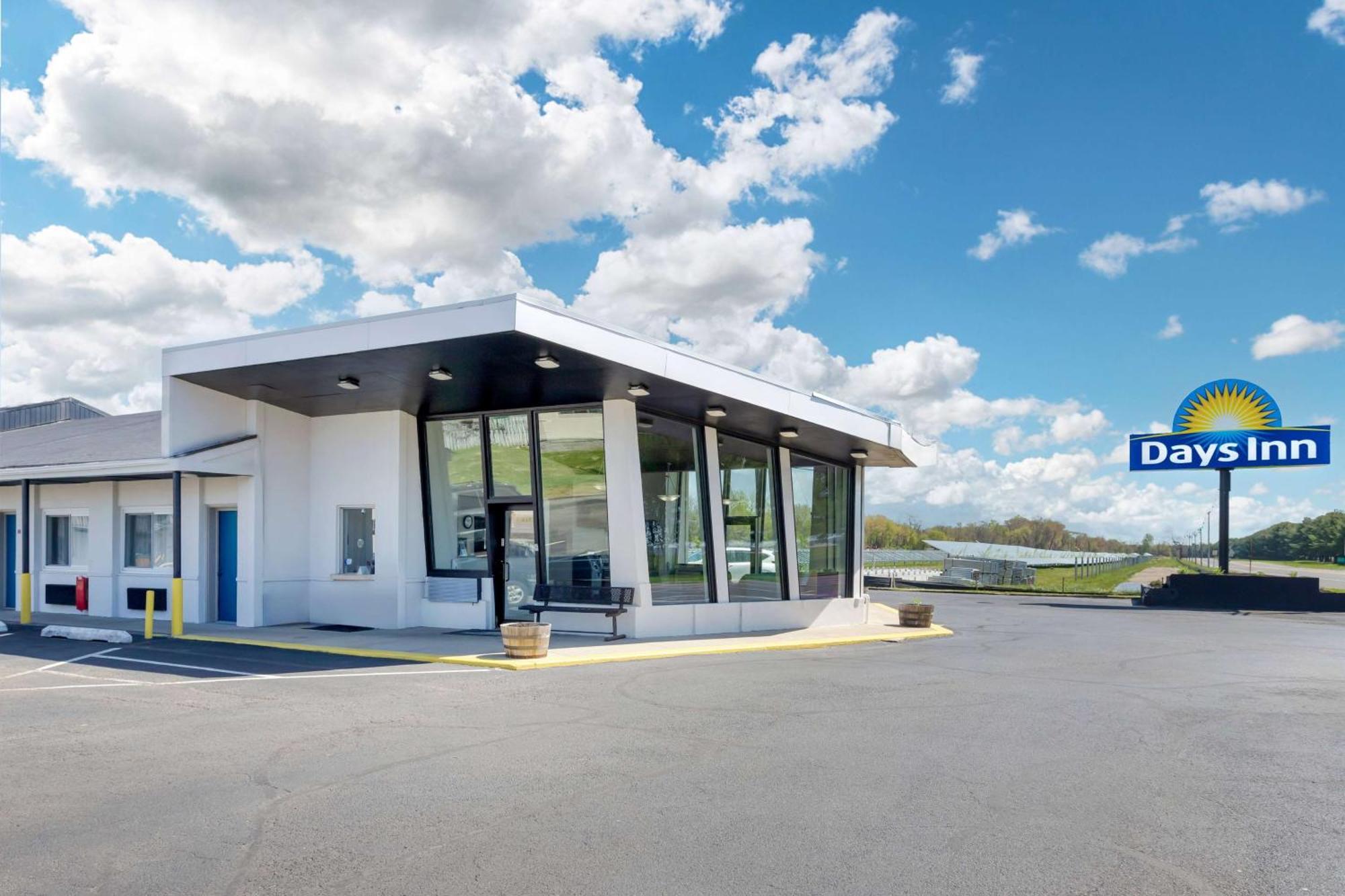 Days Inn By Wyndham Wrightstown Mcguire Afb Bordentown Zewnętrze zdjęcie